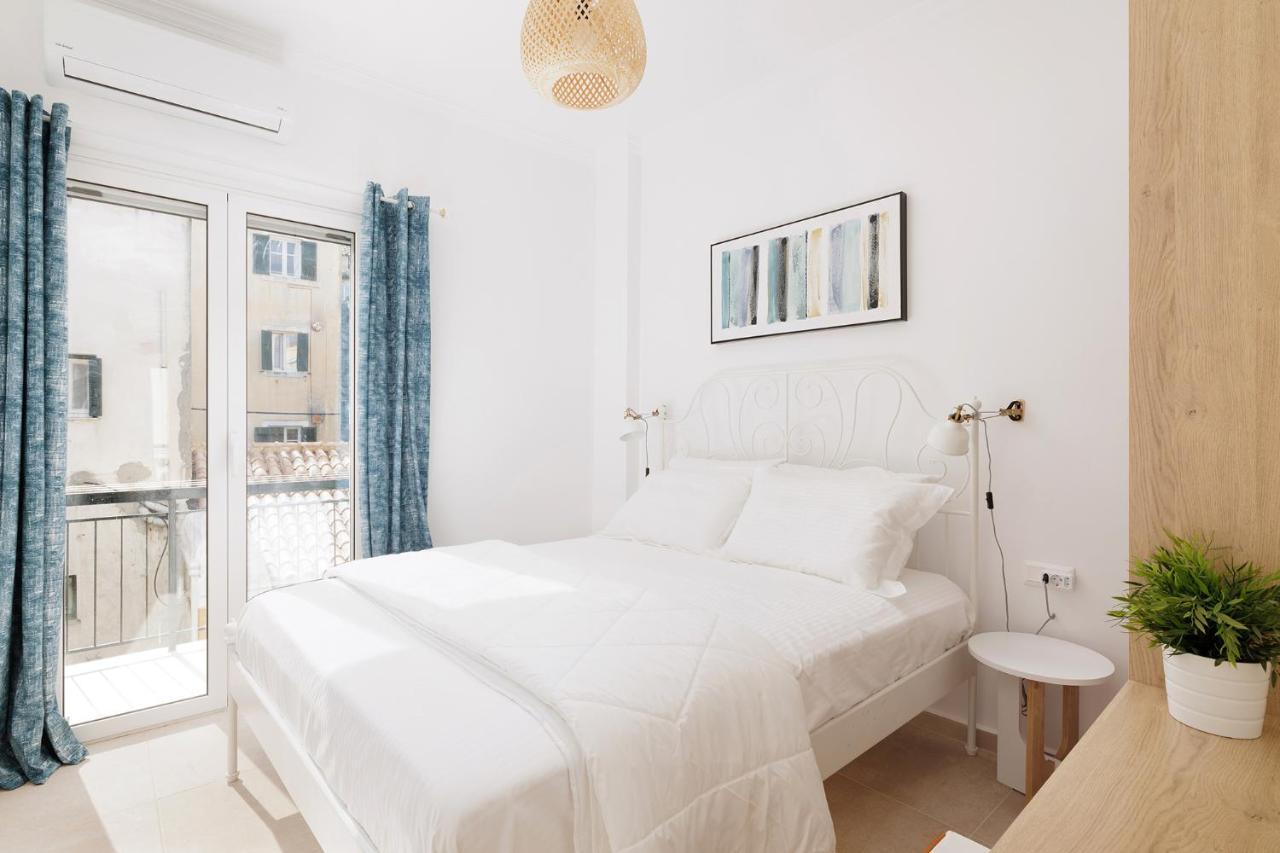 Old Courthouse Apartment コルフ島 エクステリア 写真